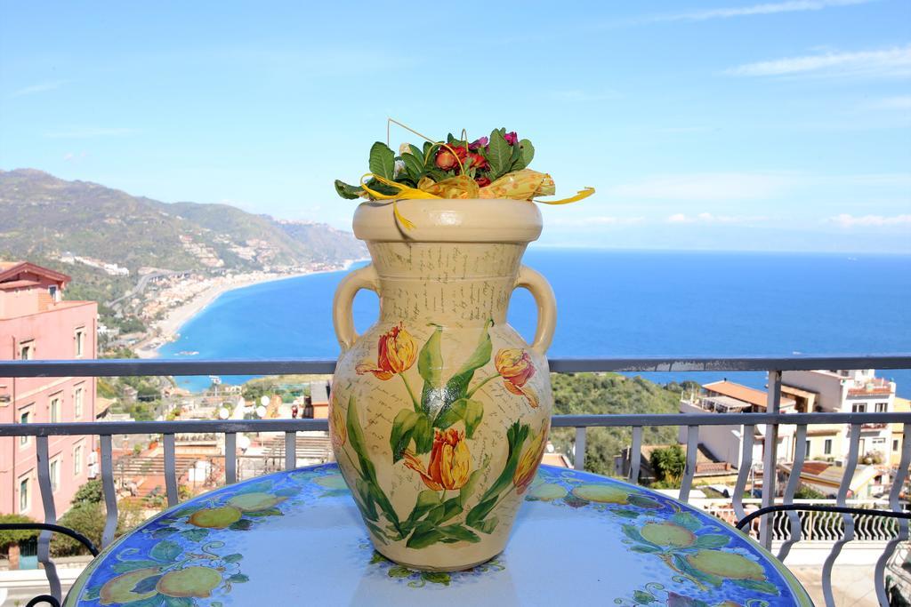 Taormina Wonderful View Apartamento Exterior foto